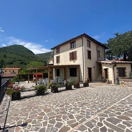 Casa Vacanze Vecchio Frantoio Residenza Moraiolo Сполето Екстериор снимка